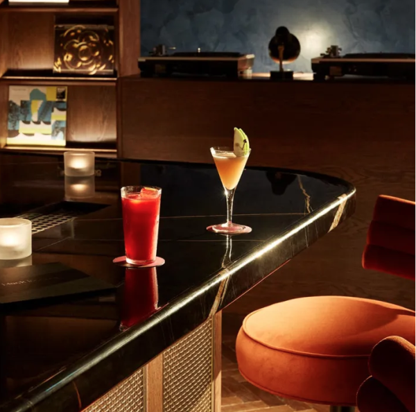 Stone Worktop. Natural Stone Worktop, Stone Worktop in Cocktail Bar, Cocktail Bar